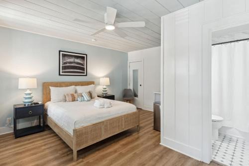Folly Beach Hotel | Folliday Inn - The Continental - Room 23
