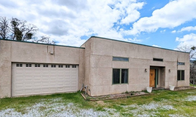 Squaw Valley House | Foothill Hideout
