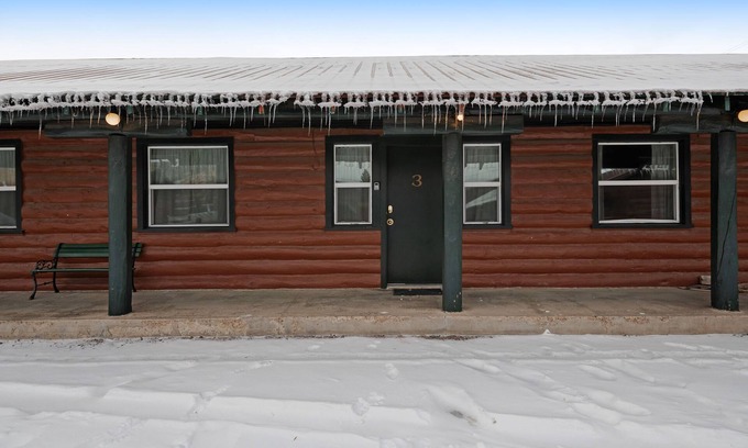 South Fork Cabin | Foothills Lodge 3 - South Fork