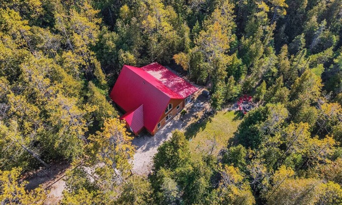 Northern Bruce Peninsula Cabin | Forest Cabin by National Park & Tobermory