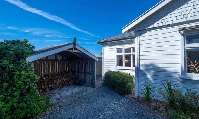 Methven House | Forest House + Cottage | Methven