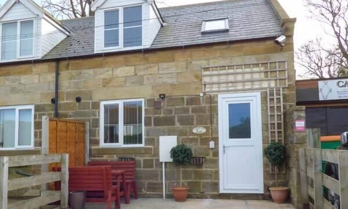 Whitby Cottage | FORTUNATUS, pet friendly, character holiday cottage in Whitby