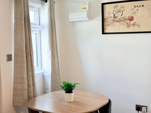 Heath Apartment | Fountain House and Bell House