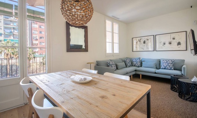 Esquerra de l'Eixample Apartment | Four bedroom new apartment in Diputació