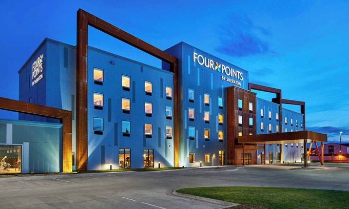 Fargo Hotel | Four Points by Sheraton Fargo Medical Center