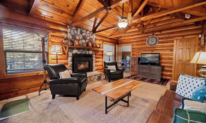 Big Bear City Cabin | Fox Cabin