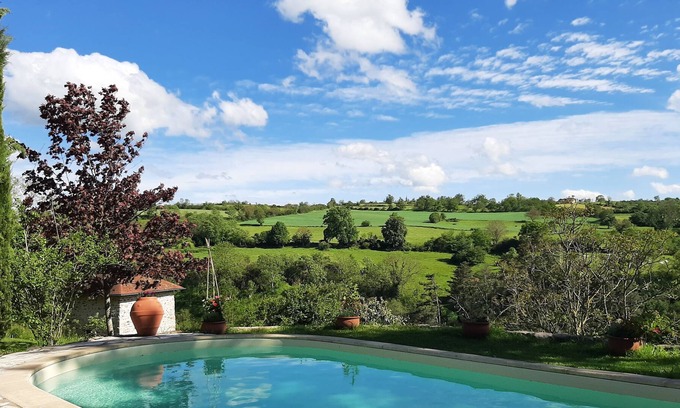 Saint-Jean-Saint-Maurice-sur-Loire House | Maison Entre Bourg et Campagne Avec Piscine et vue Impressionnante sur la Loire
