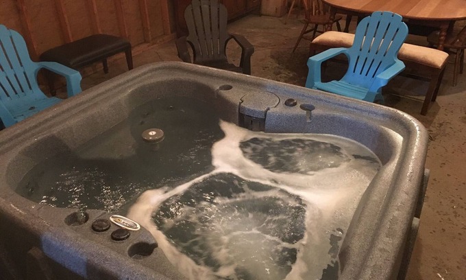 Franconia House | Franconia Notch Retreat by the river: with new Jacuzzi