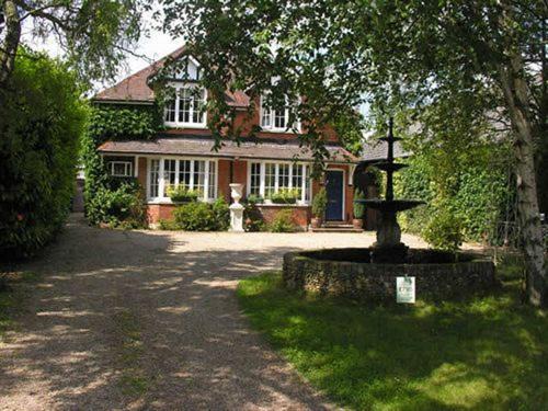 Battlesbridge House | Frasers Battlesbridge