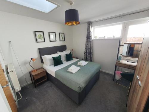 Cambridge Hotel | Free Parking - Spacious Rooms - City Centre Guest House Cambridge Edition By Luxiety Stays