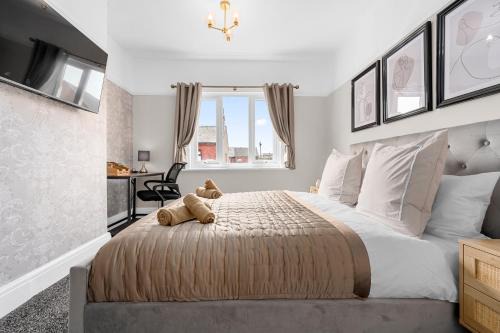 Wigan Apartment | Free Parking Stunning 3Bedroom Home In Wigan