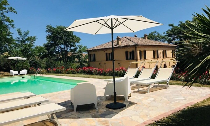 Fratte Rosa Villa | Fresh Deluxe Villa With Heaven-Like Surroundings