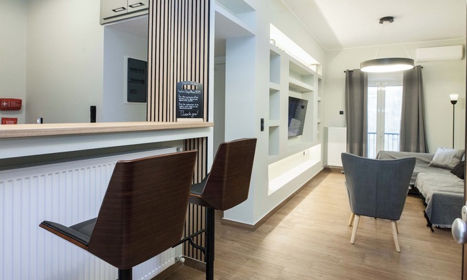 Athens Apartment | Fresh Modern 1 Bd Apt in Vibrant Patisia