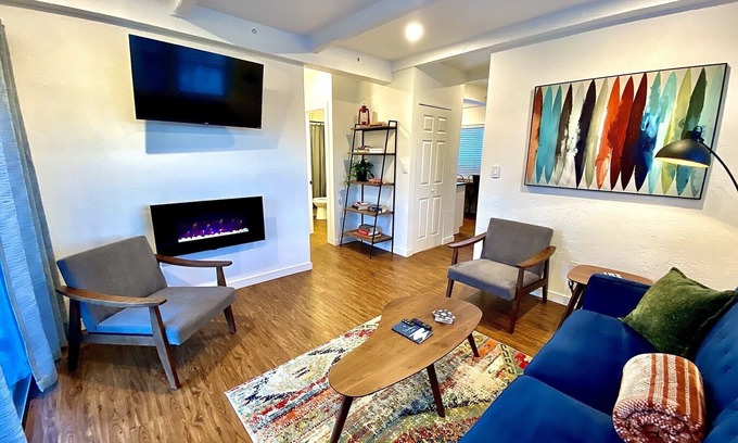 Wildernest Condo | Freshly Remodeled Modern Mountain Getaway, Central Location in Summit County