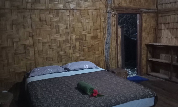 Tanna Island House | Friendly beach bungalow-nAccess to the beach and 30 mins from volcano ash plain