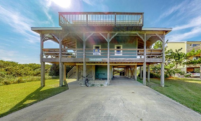 South Nags Head House | Friendly Waters