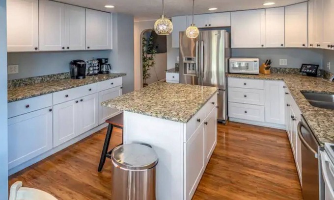 Beavercreek House | Friends & Family Wright Patt AFB, LG Family Home!