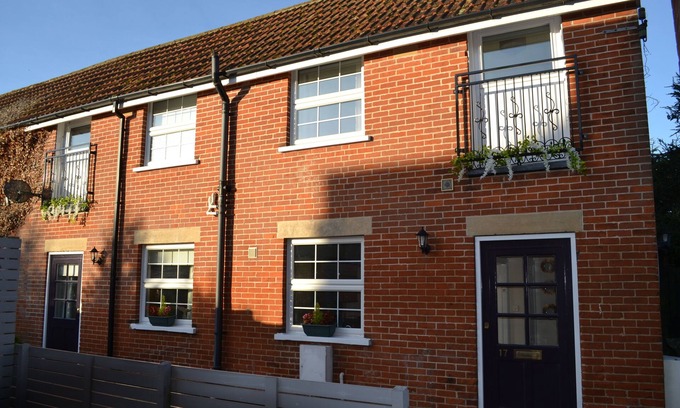 Frinton-on-Sea Cottage | Frinton Escapes - The Cottage