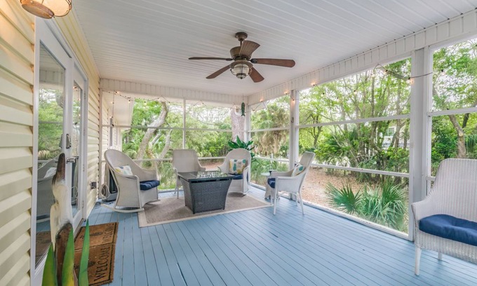 Saint Helena Island House | Fripp Island/Multi Family Friendly/Dog Friendly/Spacious 3rd Row home/6 Seater Golf cart incl/-703 Amberjack