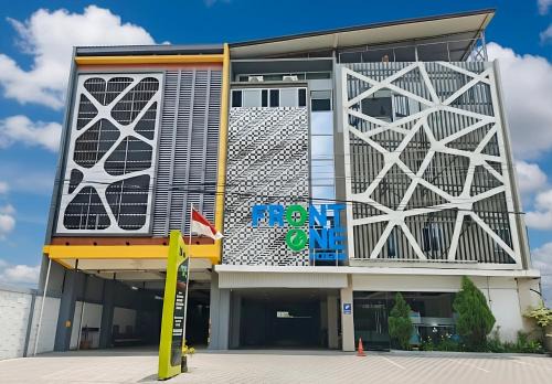 Hargomulyo Hotel | Front One Hotel Sragen