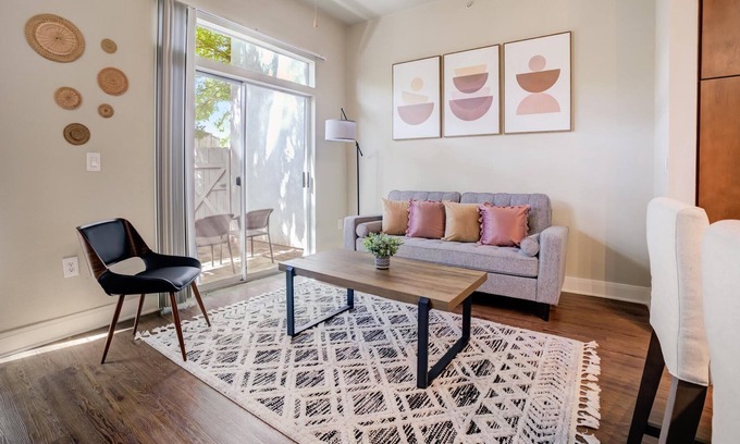 Astrodome Apartment | FRONTDESK SYNC Med Center Apts Houston