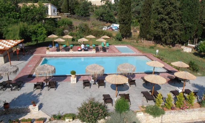 Kassiopi Apartment | Frosini Gardens