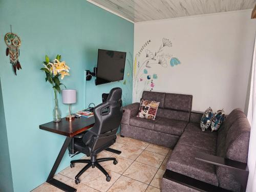 La Fortuna Apartment | Full equipado, WiFi, AC, vista volcán, 1er piso