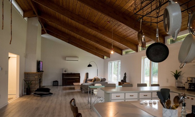 Moncton House | Full house and backyard