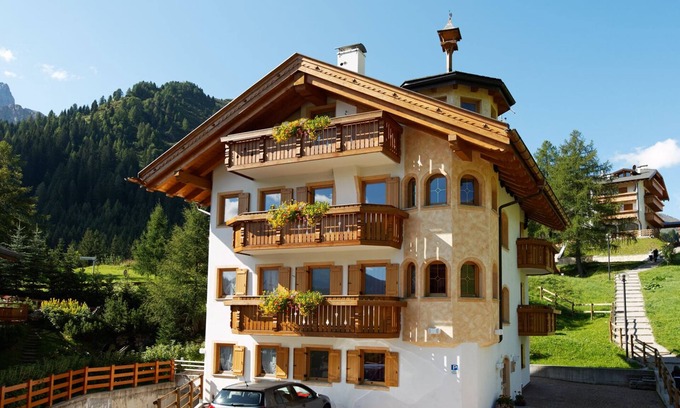 Livinallongo del Col di Lana Apartment | FULLY EQUIPPED APARTMENT IN ARABBA - direct on the ski slopes