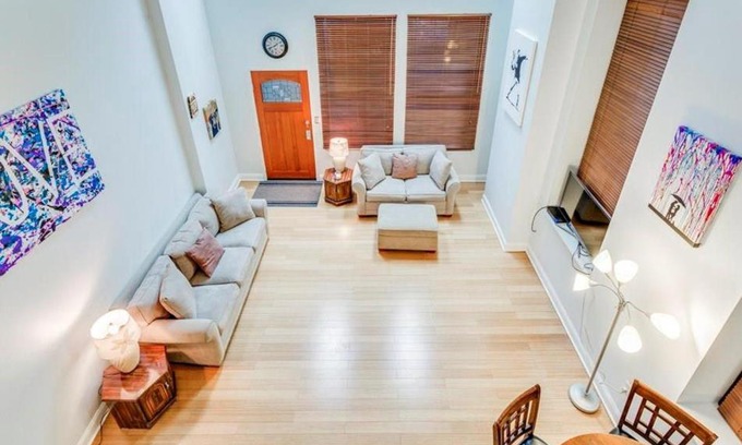 Downtown Apartment | Full loft apartment near Omni Hotel