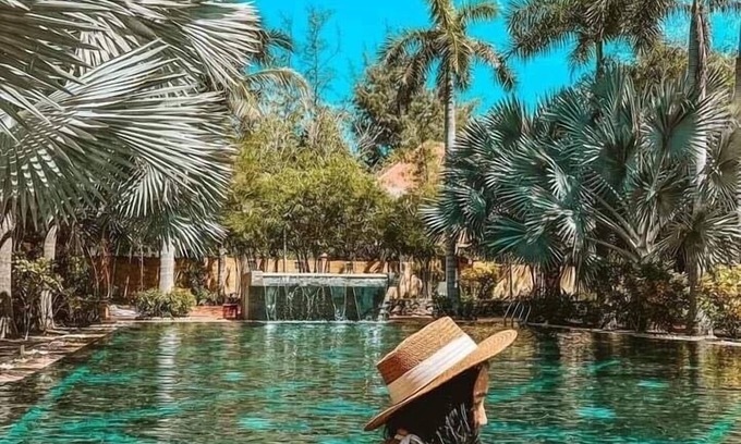 Suoi Nuoc Beach Resort | Full Moon Village
