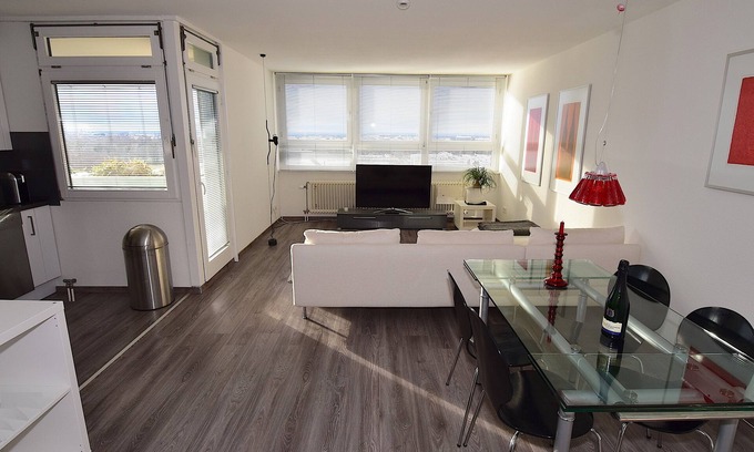 Kranichstein Apartment | Fully equipped 3-room designer apartment with breathtaking views