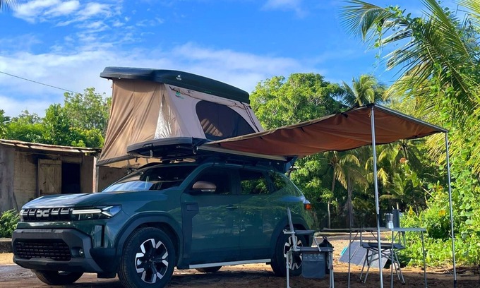 Cafeiere RV Rental | Fully equipped Glamping with Queen size bed