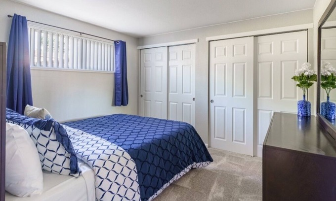 Lamar Heights Area House | Fully Renovated 1300sqft Unit |15 minutes to Downtown | Great for Families