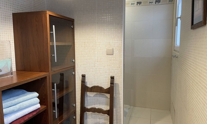 Porcheville House | Fully self-contained garden apartment