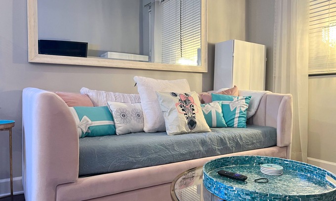 Downtown Charleston Condo | Fun and lively downtown condo - perfect for a girl's getaway!