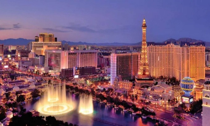 Paradise Resort | Fun awaits you! Luxury 1BR Condo MINUTES From Vegas Strip