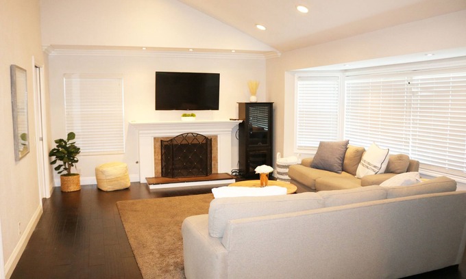 La Habra House | Fun Family Home 15 min. From Disneyland