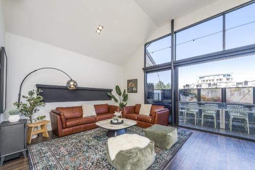 Leederville Apartment | Fun for Families Location, Cinema, Games, Wifi