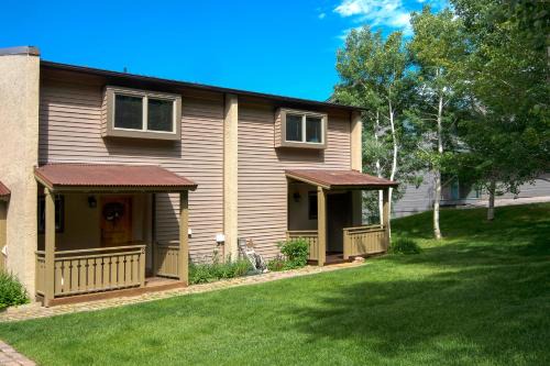 Eagle-Vail House | Fun on the Fairway