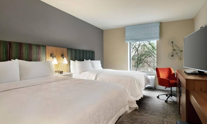 Suwanee House | Fun & Relaxing Retreat w/ Your Friends Awaits!