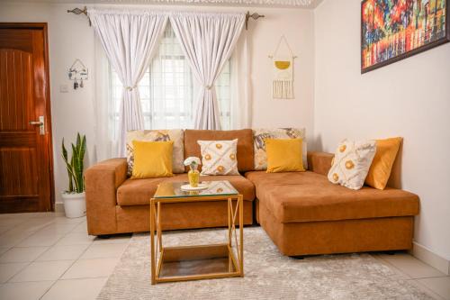 Nairobi West Apartment | Furnished 1 Bedroom Apartment in Nairobi. 15 Mins to CBD. Free WI-FI & Parking