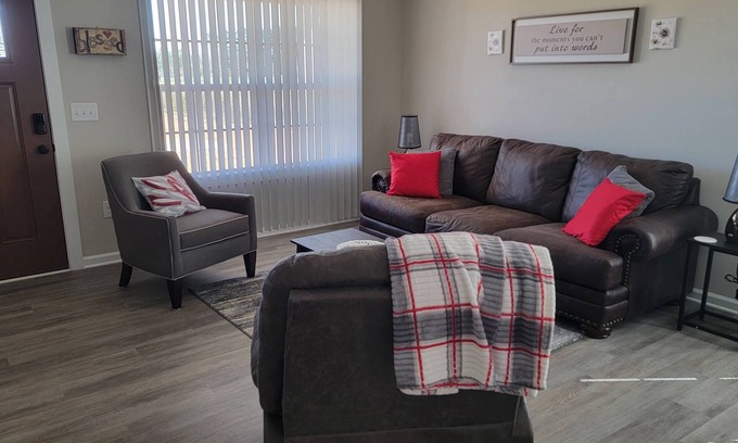 China Grove Apartment | FURNISHED Corporate Rental China Grove. 5 min to I85 & Hwy 29.