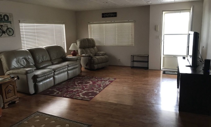 Yuma House | Furnished Double Wide in Central Yuma
