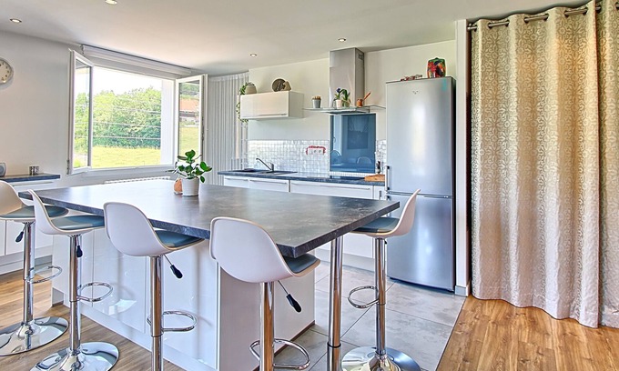 Argonay Apartment | Furnished tourist classification 3 * - 12 minutes from Annecy - T2 of 51 m2
