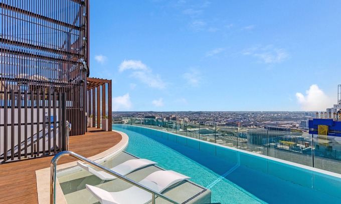 Fortitude Valley Apartment | FV Dream 2 BED Apt+ Pool+ Free Parking Qfv211-16