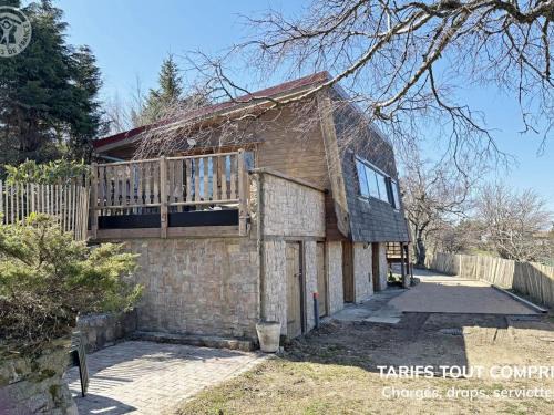 Le Bessat House | Gîte chaleureux avec cheminée au Bessat, idéal pour 6/8 personnes - FR-1-496-350