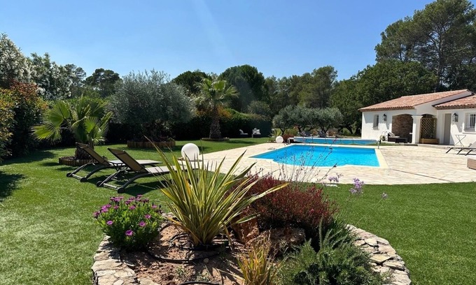 Les Arcs-sur-Argens Apartment | Gîte de Charme Pour Deux Personnes