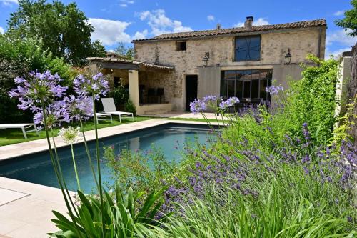 Flaux House | Gîte de charme "Puisneuf" proche de Uzes