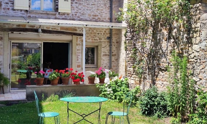 Cluny House | Gîte de la Liberté - Cluny